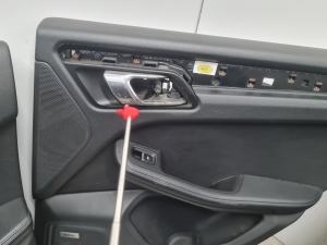 Porsche Macan (2014–2026) Interior and its parts - 6