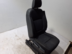 Opel Vivaro B (2014–2019) Vordersitz und seine Teile - 3