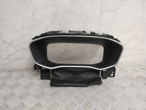 Instrument cluster trim - 10104029