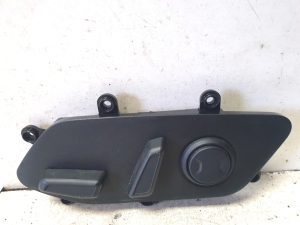Front seat control unit - 88070L1410