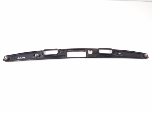 Mercedes Benz SLK-Class 171 (2004–2011) Numbrimärgi valgustuse korpus A1717500237 - 2