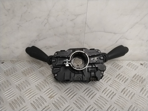 VOLVO XC40 (2017–2026) Switch and its parts 32350918AA - 3