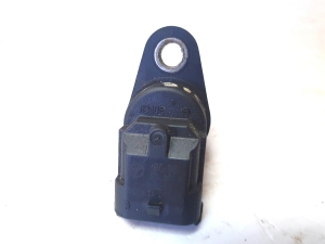 Mercedes Benz CLS-Class 219 (2004–2010) Camshaft position sensor A0041539628 - 3