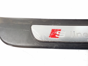 AUDI A7 (2010–2018) Inner sill trim 4G8853374B - 3