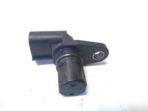Suzuki Swift III (2004–2010) Nockenwellensensor 3322076G11 - 3