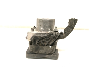 Mercedes Benz A-Class 176 (2012–2018) ABS unit A0094316412 - 5