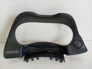   Kombiinstrument Blende  - 682404GF0A 