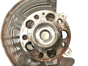 Mercedes Benz A-Class 176 (2012–2018) Front wheel hub A2463320200 - 3