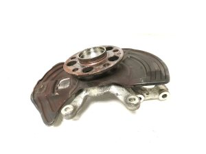 Mercedes Benz A-Class 176 (2012–2018) Front wheel hub A2463320200 - 5
