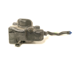 Mercedes Benz A-Class 176 (2012–2018) Front washer fluid reservoir A2468690120 - 4