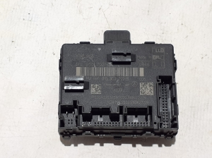   Front door control unit  - 4M1959792C 
