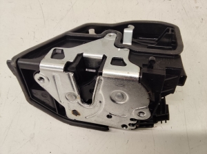 BMW 5 SERIES F10 (2010–2017) Rear side door lock 7202147 - 3