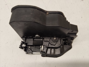 BMW 5 SERIES F10 (2010–2017) Rear side door lock 7202147 - 4