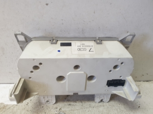 Mazda 5 (2005–2010) Heater control panel K1900CC30 - 3