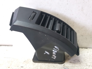 Mazda 5 (2005–2010) Dashboard air vent grilles 17E418 - 2
