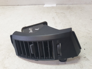 Mazda 5 (2005–2010) Dashboard air vent grilles 17E418 - 5