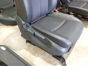 Infiniti Q50 (2013–2026) Salons un tā detaļas - 10