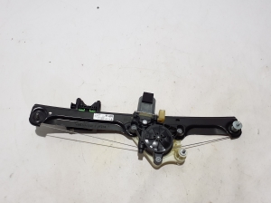 Porsche Panamera 971 (2016–2026) Front door window regulator 971837402B - 3