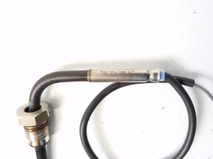 AUDI A7 (2010–2018) Exhaust gas temperature sensor 4G0906088AC - 2