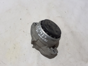 Porsche Panamera 971 (2016–2026) Engine mount 971199383A - 2