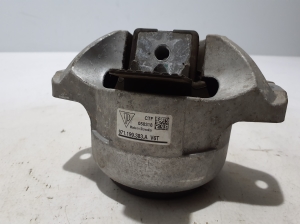 Porsche Panamera 971 (2016–2026) Engine mount 971199383A - 3