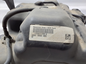 Opel Vivaro B (2014–2019) AdBlue-Tank 172A21178R - 5