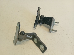 Infiniti Q50 (2013–2026) Rear side door upper hinge A048520 - 2