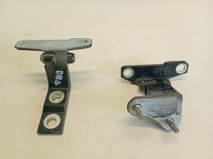 Infiniti Q50 (2013–2026) Rear side door upper hinge A048520 - 3