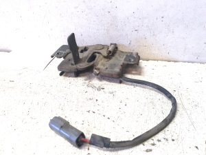 Mazda 5 (2005–2010) Kapoti lukk 6B11 - 4