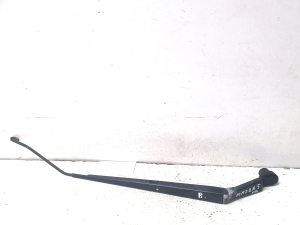 Windshield wiper arm - 