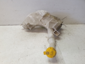 Mazda 5 (2005–2010) Front washer fluid reservoir 860142721 - 3