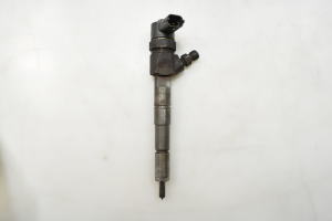 Opel Astra J (2009–2017) Kütusepihusti 0445110327 - 2