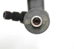 Opel Astra J (2009–2017) Kütusepihusti 0445110327 - 4