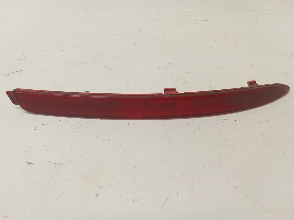 Skoda Octavia II (2004–2013) Rückstrahler Stoßstange hinten 1Z0945106 Skoda Octavia II (2004–2013) Rückstrahler Stoßstange hinten 1Z0945106
