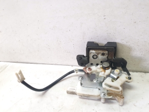 Mazda 5 (2005–2010) Trunk lid lock - 3