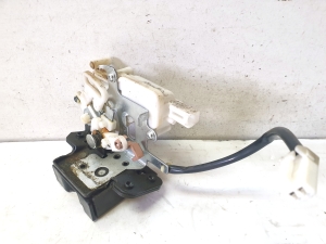 Mazda 5 (2005–2010) Trunk lid lock - 4