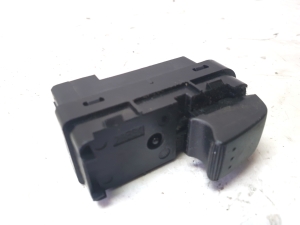 Mazda 5 (2005–2010) Rear side door window switch CC3366380A - 2