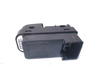 Mazda 5 (2005–2010) Rear side door window switch CC3366380A - 3