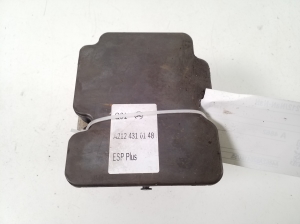Mercedes Benz E-Class W212 (2009–2015) ABS Steuergerät A2124310148 - 4