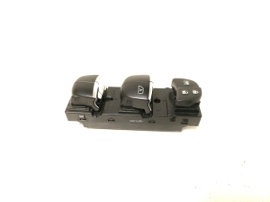 NISSAN Qashqai (2013–2021) Front door glass switch 254014EA0A - 4