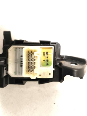 NISSAN Qashqai (2013–2021) Mirror control switch 255704EA1B - 2
