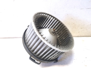 Mazda 5 (2005–2010) Heater blower motor 8940000 - 3