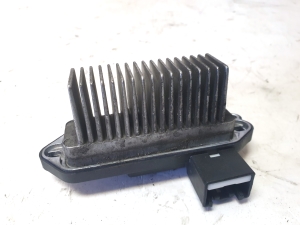 Mazda 5 (2005–2010) Cabin shoulder motor resistance PM010020B - 3