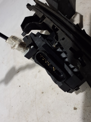 Ford S-MAX (2015–2026) Front door lock EM2AU21813DC - 2