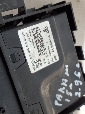 Porsche Panamera 971 (2016–2026) Fuel pump control module 971906093B - 2