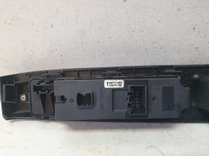 Mazda 5 (2005–2010) Esiukse klaaslüliti CC64684L6D02 - 2