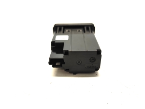 NISSAN Leaf II (2017–2026) USB port 253315SA0A - 3