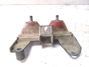 AUDI A8 D3 (2002–2010) Summuti hoidik 4E0256099R - 3