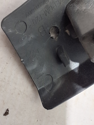 Porsche Panamera 971 (2016–2026) Halter Scheinwerferwaschdüse 971807721 - 3