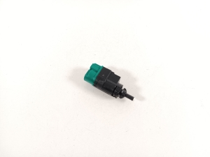   Brake pedal switch  - 253203383R 